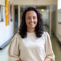 Pasfoto Laura van Diest